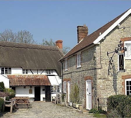 Compasses Inn Tisbury Exterior photo